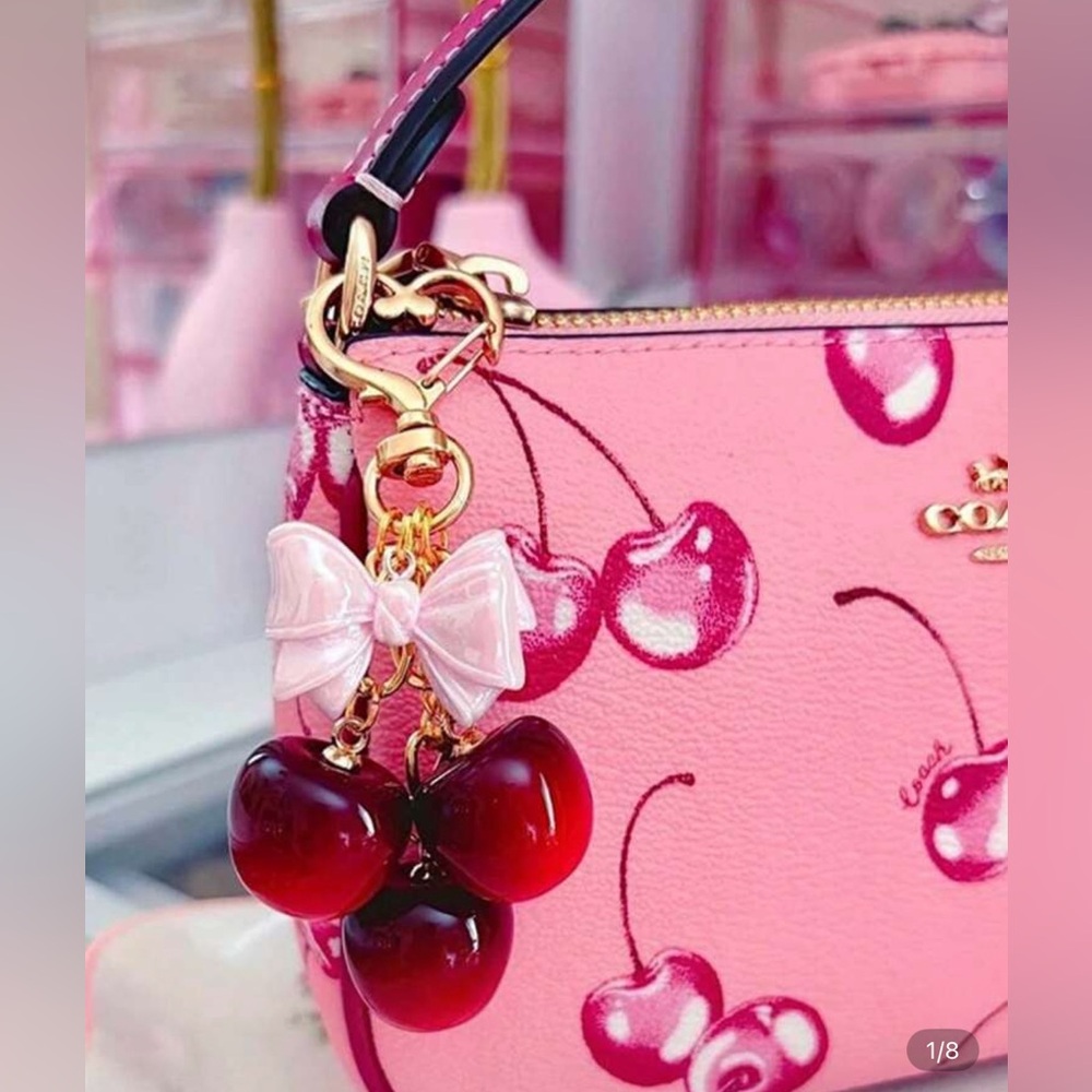 Cherry Keychain with Pink Bow Gold Heart Clasp Bag Charm NWT - Picture 2 of 2
